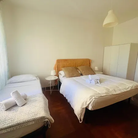 Agosti 226 -
